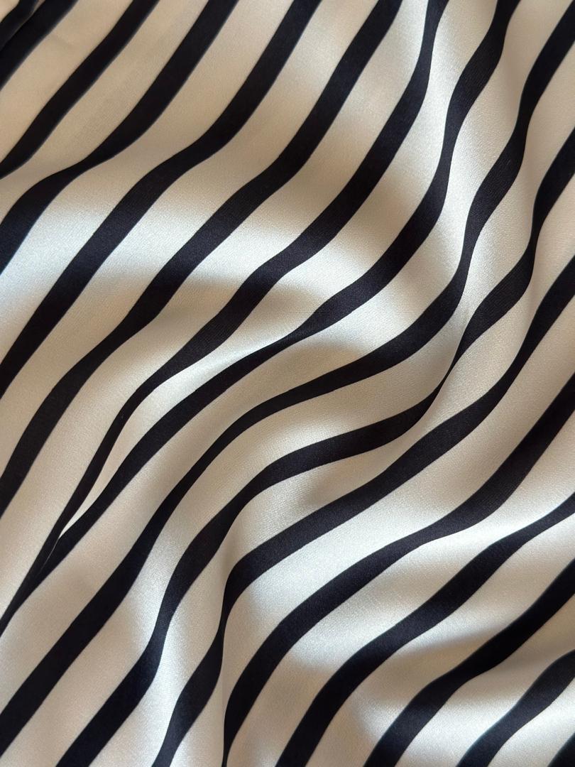 Ice Silk Stripes Pajamas Set (Short Sleeve with Short Pants)